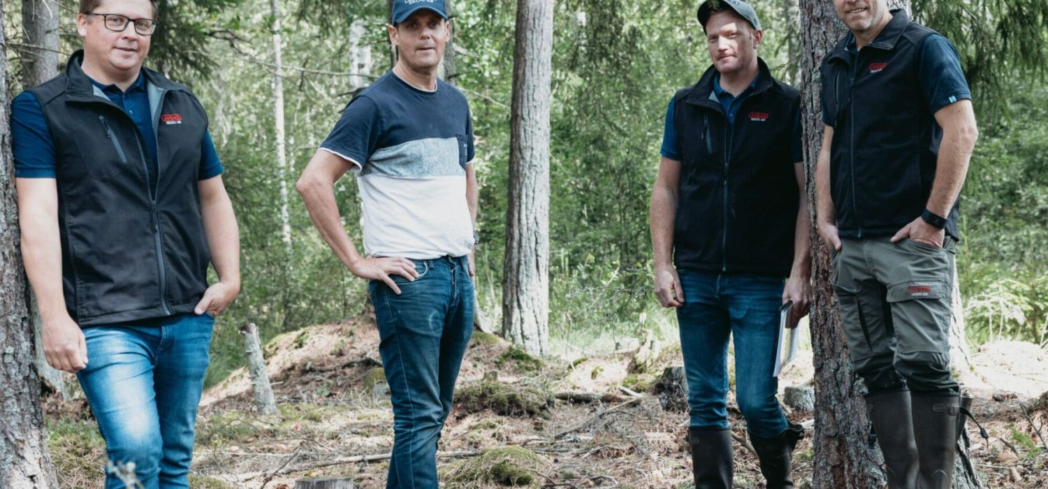 Virkesinköpare i skogen