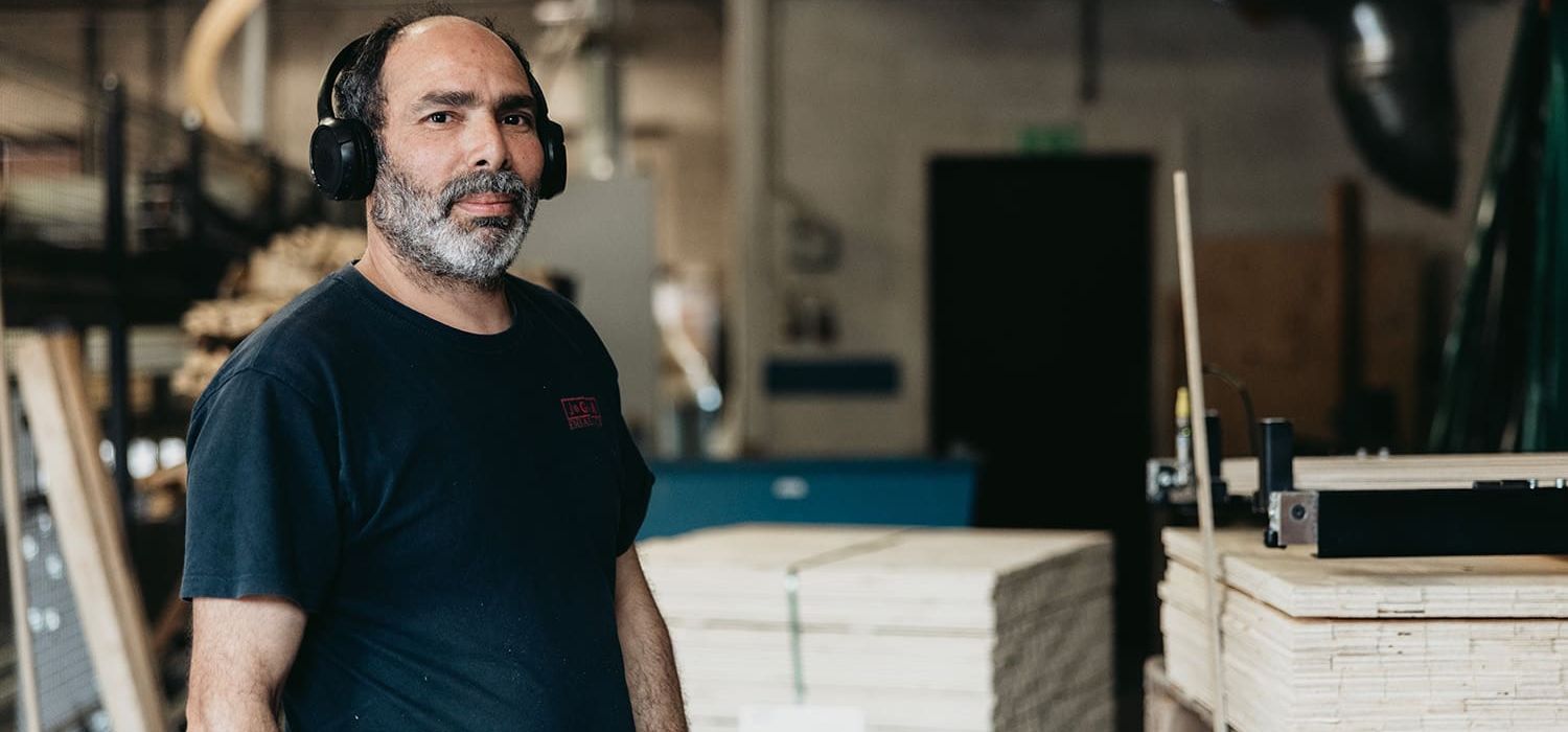 Yahia i produktionen på JGA Emballage